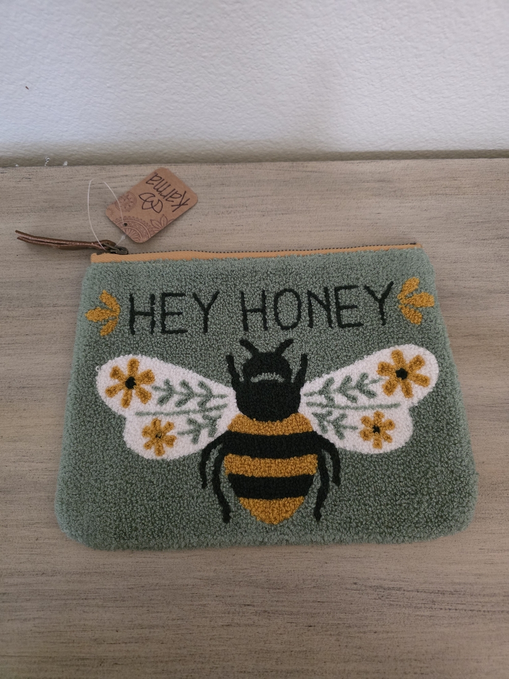 HEY HONEY Bee Pouch Sage Green - Picture 1 of 3
